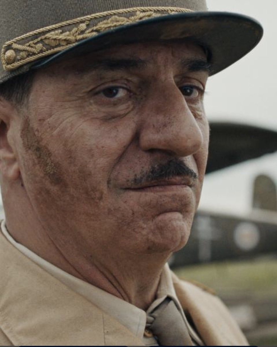 JuneLeighton3's tweet photo. Je le répète : Simon Abkarian est un formidable Charles de Gaulle ! 
#LaBatailledeGaulle https://t.co/V8R0aP8kcq