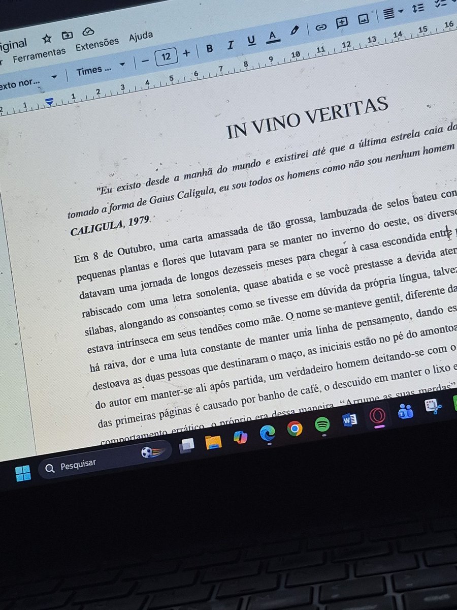 dracostrange_'s tweet photo. sei la o que estou escrevendo, mas to indo sem rumo https://t.co/2efl31rlpC