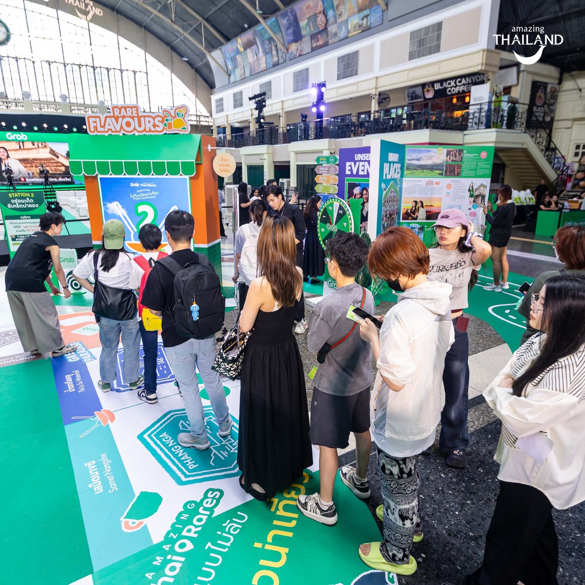 GrabTH's tweet photo. ภาพบรรยากาศสุดน่าประทับใจจากงาน
"Grab Amazing Thai Rares เที่ยวไทยลึกแบบไม่ลับ"

#GrabxTAT #GrabAmazingThaiRares #แกร็บเที่ยวลึกแบบไม่ลับ #GrabTH #AmazingThailand #LingOrm #หลิงออม #Linglingkwong #หลิงหลิงคอง #OrmKornnaphat #ออมกรณ์นภัส https://t.co/oeYqkx6RRC