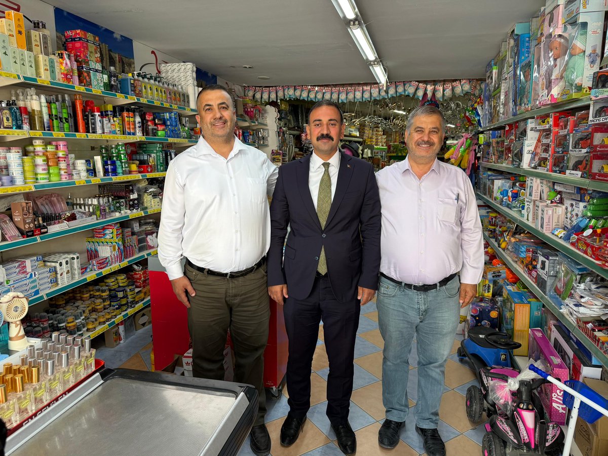 TC_sultanhani's tweet photo. Kaymakamımız Sn.Bilal GÖKSUN, veda ziyaretleri kapsamında ilçemiz esnaflarını ve vatandaşlarımızı ziyaret etti.

Sayın Kaymakamımız, ziyaretleri esnasında esnaflarımız ve vatandaşlarımızla sohbet ederek kendilerine hayırlı ve bereketli kazançlar temennisinde bulundu. https://t.co/RysbXtQJWG
