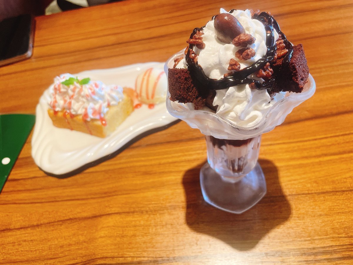 yulqbot_'s tweet photo. びぐどん🥩🍨 https://t.co/jlEsL5ccLW