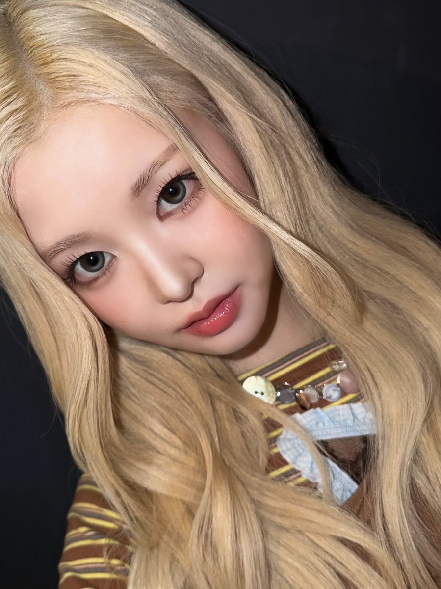 heart_of_woman's tweet photo. ✨
#HEARTOFWOMAN #하트오브우먼 #HOW
#AYNE
#DOLLAR https://t.co/hFHKIj9IbM