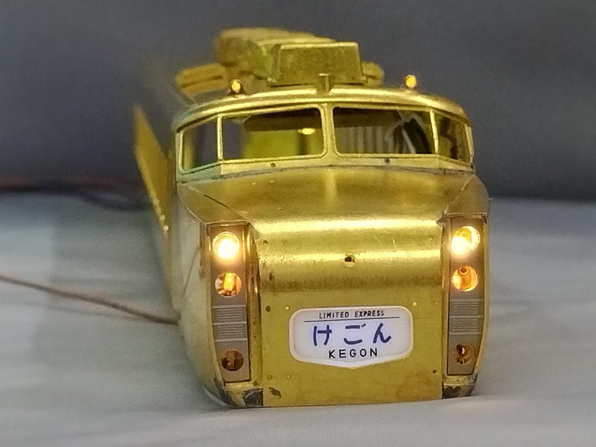 Utrains_project's tweet photo. 鋭意製作中の東武1720系DRC、1号車のサンプル車体が到着しました。
詳細につきましては後ほどユートレブログに掲載しますので、ご参照下さい。

 https://t.co/KtKC3fKRiO https://t.co/J1Oce2Vw9r