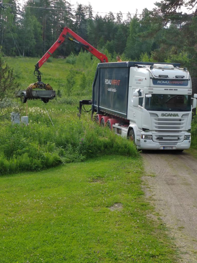 simo_heikkila's tweet photo. Metalliromut lähtivät jatkotoimiin Romu Virrat Oy:n toimesta aamulla. https://t.co/mPCg0hwUX5