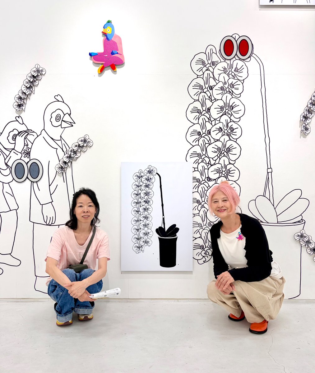 Gallery_Nomart's tweet photo. 7/3(木)のチャン展に栗田咲子が来廊しました。
栗田は来夏にノマル2度目の個展開催を予定しています。こちらもお楽しみに！

張 騰遠 チャン テンユァン CHANG Tengyuan
Everything Has A Cute Face
2026.6.6 sat - 7.4 sat
ギャラリーノマル
https://t.co/Ngc30BG4Td https://t.co/me8Zs22SoN