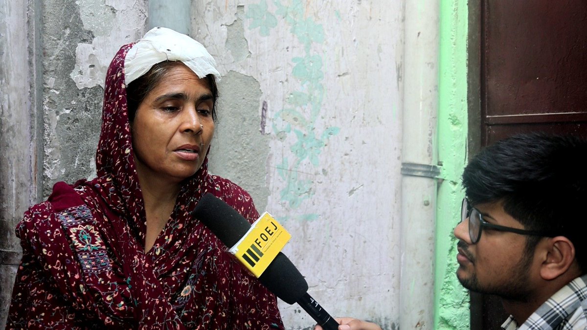 FoejMedia's tweet photo. "He gave me warning that he will bring guns, and abduct muslim girls"

"He hit me with the stick on my head"
                                                -Noor Jahan

Incident details: https://t.co/AVpTX0zFad https://t.co/nacVLD9hGp