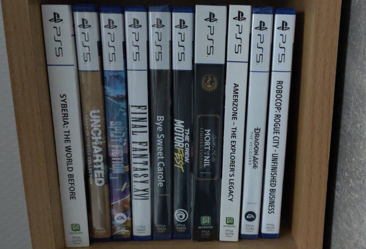 EsojiSotnass's tweet photo. Ma PS5PRO ne finira pas dans un broyeur, mes jeux PS4 et PS5 n'iront pas à la poubelle je vais les faire.

Mais @PlayStation n'auront plus un centime de ma part.
J'ai 3 manettes, je peux tenir.

Si je dois reprendre des jeux, ce sera de l'occasion, fini le démat chez eux. https://t.co/XUY3CfGw2M