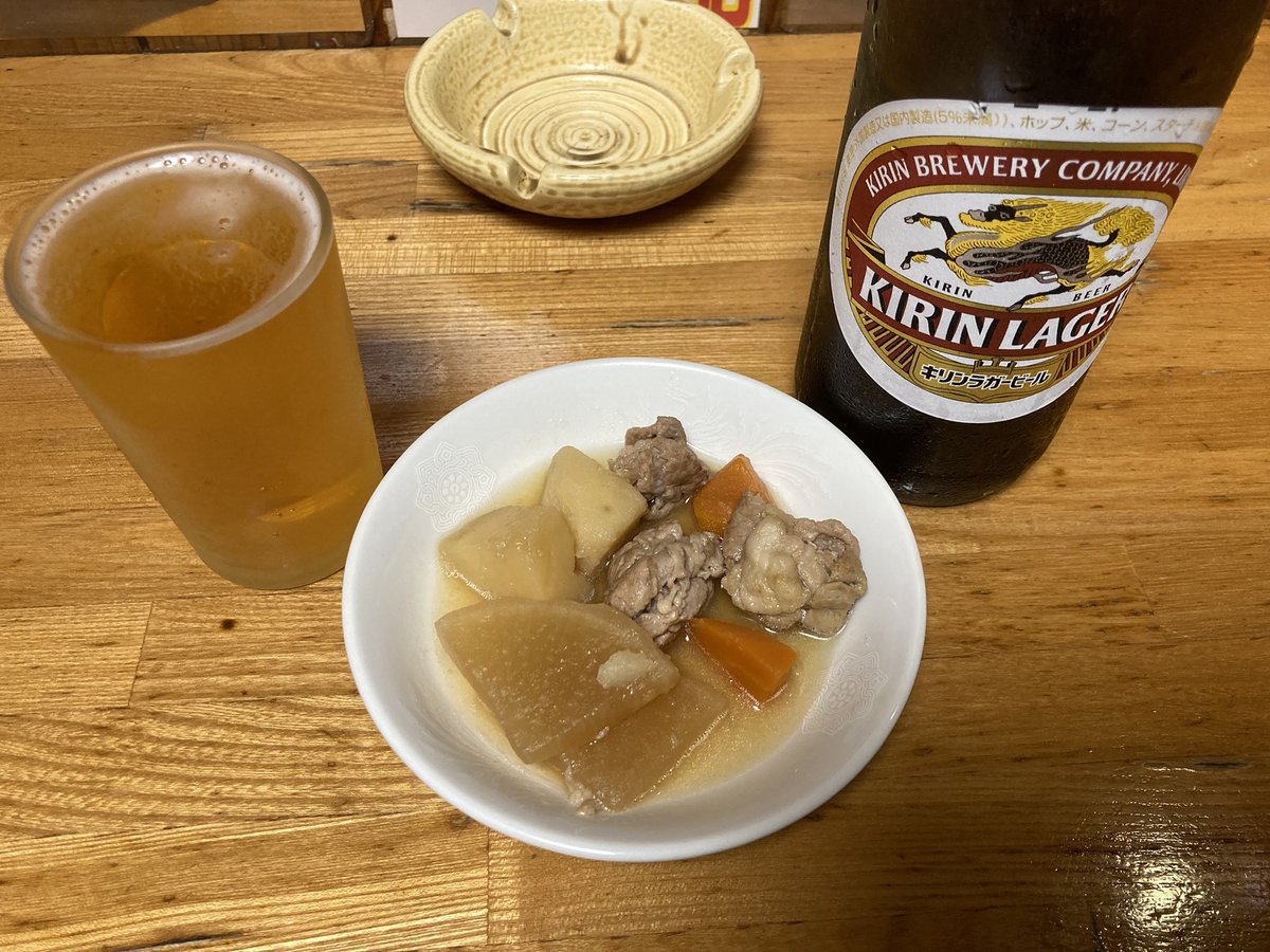 mitsuhiro_satoh's tweet photo. 続き 夜は屏風浦の居酒屋すい楽へ 明太ポテトコロッケとカリカリチーズスティックを食べて中森明菜の激しい曲ばかり歌ってストレス発散 楽しかった〜 https://t.co/AxttAava4p