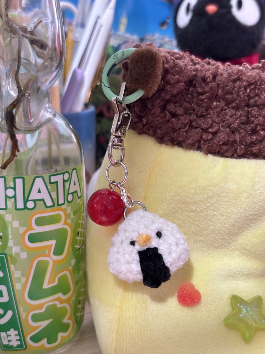 riuploot's tweet photo. Crochet + mini bag, bakal kita jual semua di biggledot besok. Jujur banyak sekali rintangannya. Dari pesan print packaging ternyata grab motornya rusak, pas di ambil ternyata barangnya kurang.

Pesan plastik opp shopee hrsnya sampe tanggal 26 tapi sampe sekarang belom sampe https://t.co/fr5pmJfl2T