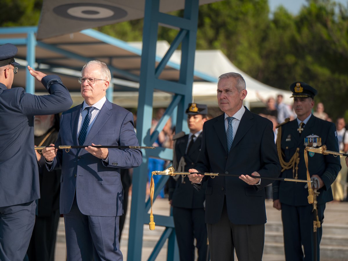 Hellenic_MOD tweet picture