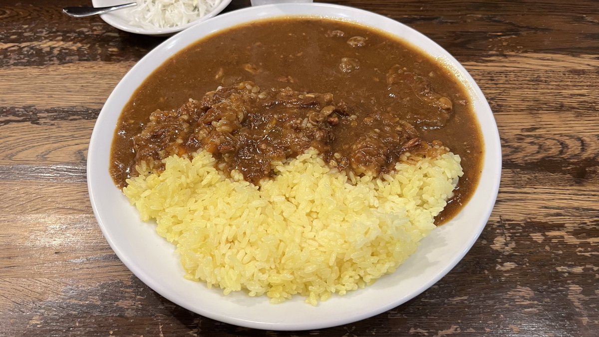 hideki_8316's tweet photo. 久しぶりにカレ活。サヴォイのビーフカレー。 https://t.co/17b5iUIb2z