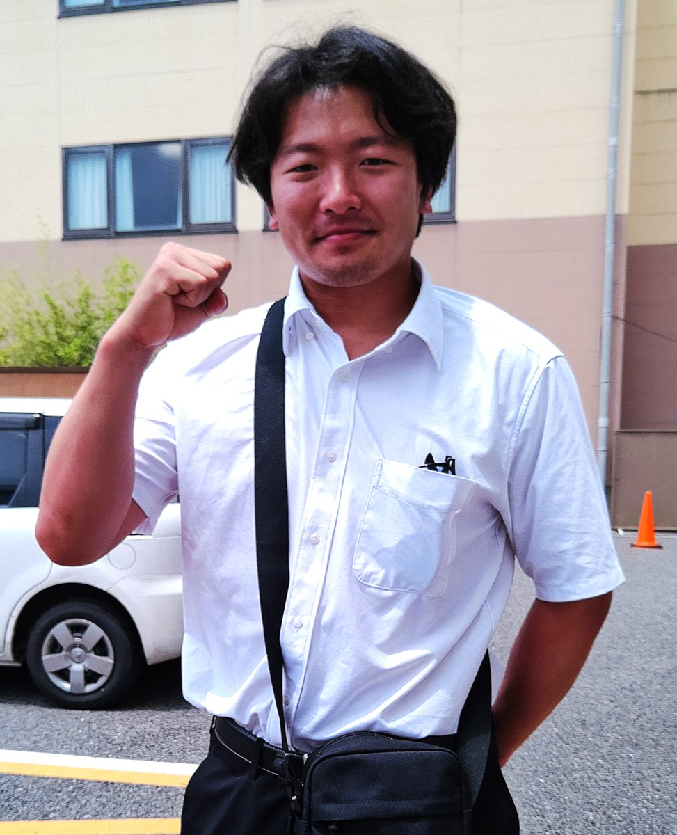sponichikeirin's tweet photo. 【＃別府競輪　ミッドナイト　前検日】

父・忠夫（６９期・高知）を追って１２９期デビューを果たした #森下龍之介 は吉岡稔真氏が主宰する不動会の一員として汗を流している。

「ルーキーシリーズで２勝できたけど、学ぶことも多かった。どちからかと言うとダッシュ型ですが、全体的にまだまだです。自力でアピールする」。自力勝負で決勝進出を目指す。