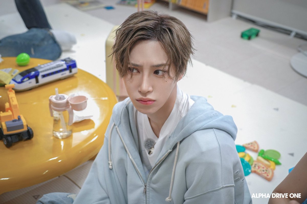 eiittt3's tweet photo. 이런 과도한 모에화유아화 공계에서는 참고싶은데 정말 피망먹으라고해서 개화난 얼딩으로밖에 보이지않아.. https://t.co/ARmi3iWU5X
