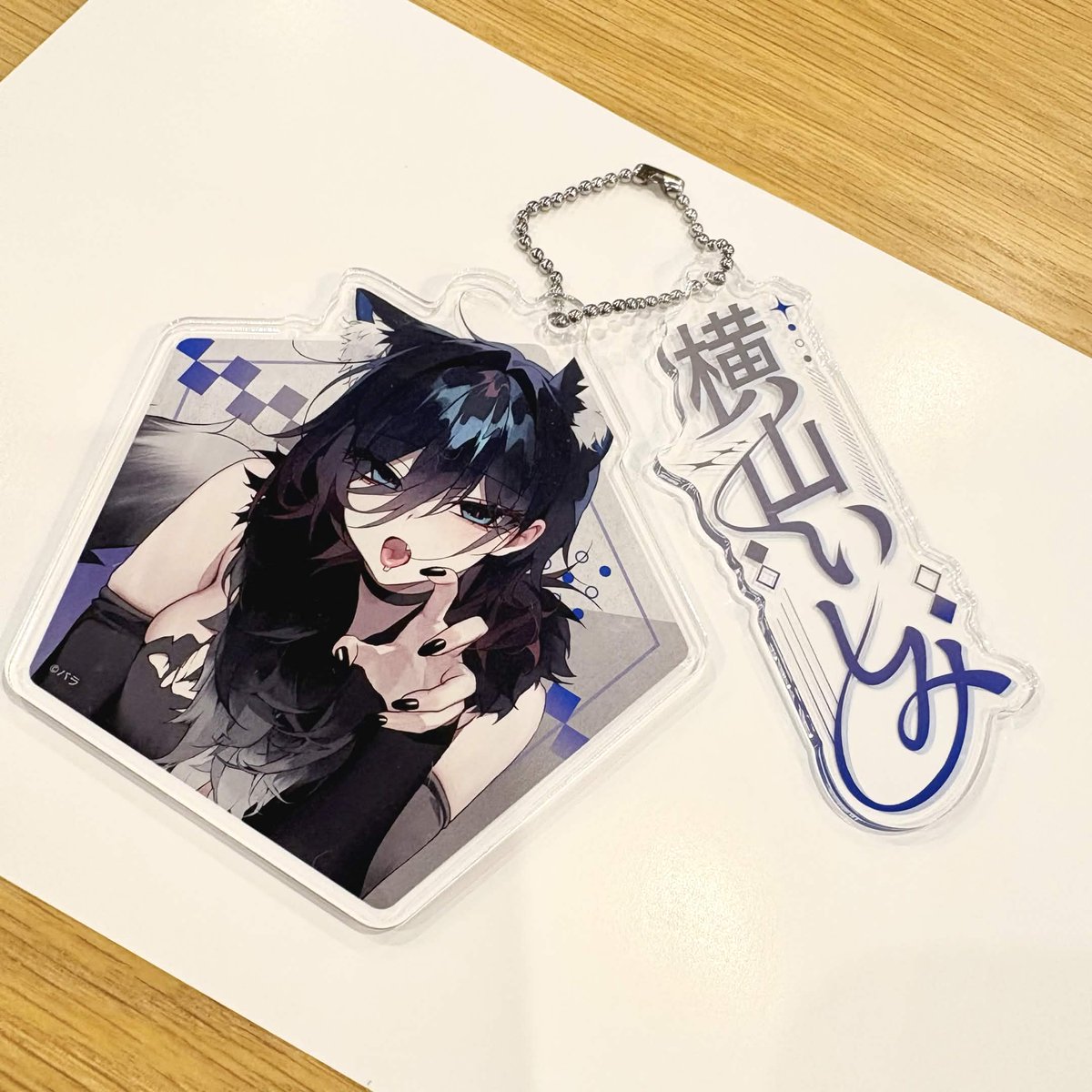 uribou_zakka's tweet photo. ˚｡⋆✧艶美✧⋆｡˚
 -バラ(@03_Bara_)Only Shop-

【グッズ紹介】
バッグにつけていつも一緒💖2連アクリルキーホルダー✨
クールないしみさんに合わせたブルーが基調のデザイン💙

⚠️1次受注は7/5(日)まで⚠️
🔽企画ページ🔽
https://t.co/q0E6VDQzkx https://t.co/iteFUNCkHi
