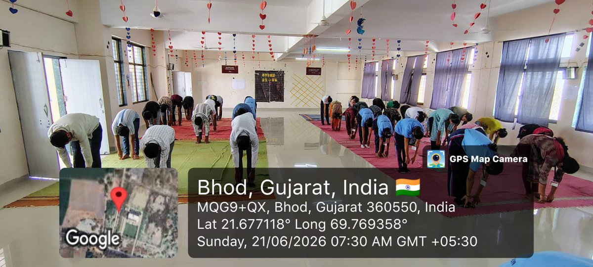 gacranavav2012's tweet photo. સરકારી વિનયન કોલજ રાણાવાવમાં તા: ૨૦/૦૬/૨૦૨૬ ના રોજ આંતરરાષ્ટ્રીય યોગ દિવસની ઉજવણી કરવામાં આવી હતી. આ વર્ષની થીમ “સ્વસ્થ વૃદ્ધત્વ માટે યોગ” (Yoga For Healthy Ageing) છે.
#gacranavav
#porbandar
#IQAC
#InternationalYogaDay
#NSS
#CMO
#PMOIndia
#collegelife https://t.co/kkzbQ5yAEQ