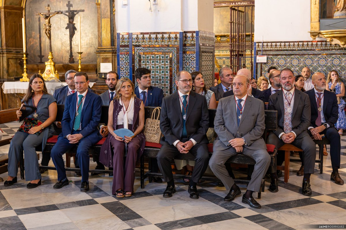 Hdad_Amargura's tweet photo. 𝐆𝐀𝐋𝐄𝐑𝐈́𝐀 | Toma de posesión de la Junta de Gobierno.

Fotos: @jaimerfz https://t.co/XoqNJvB6MU