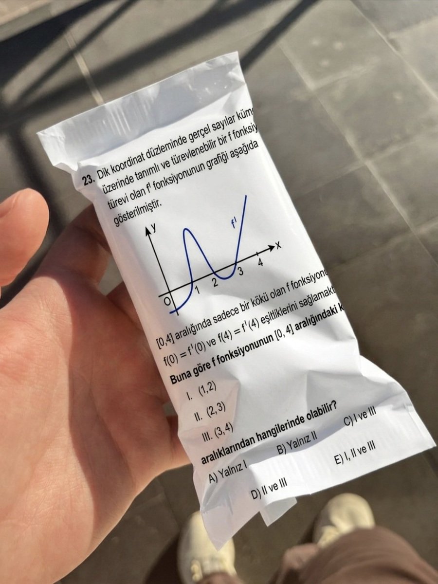 ogretmensitemiz's tweet photo. AYT matematik 23.soru iptal edilmeli 
"Ağacı kesip takırtıyı bitirmek gerekir" der atalarımz
Eşitliğe aykırı olduğu için bu sorunun tamamen iptal edilmesi gerekir binlerce öğrencinin sıralaması değişti  @iletisim @dbdevletbahceli @RTErdogan @_aliyalcin_
@OSYMbaskanligi https://t.co/78DOXF4cEu