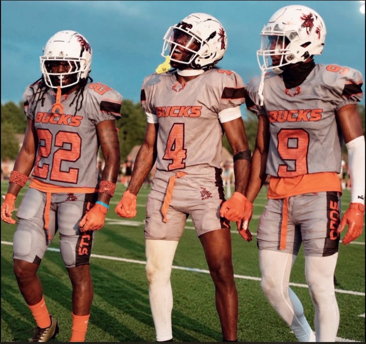 mgraham_3's tweet photo. Call us da Bermuda Triangle 🏝️ https://t.co/d4Pw4pJawZ