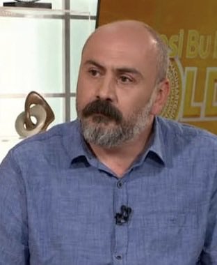 sokakkedisitv's tweet photo. 🔴 Ekonomist İnan Mutlu:

“İlk 6 ayın enflasyonu % 17,76  geldi.

Buna göre, memur ve memur emeklisi  %  13,6 maaş artışı alacak. 

SSK ve BAĞ-KUR emekli maaş zammı ise %    17,76  oldu. 

En düşük emekli aylığı da muhtemelen yasal düzenleme ile 6 aylık enflasyon kadar artırılarak 23 bin 560 bin lira civarına yükseltilecek.

Yoksullaştırarak enflasyonu düşürme programı, enflasyonu düşüremiyor ama yoksullaştırıyor...”