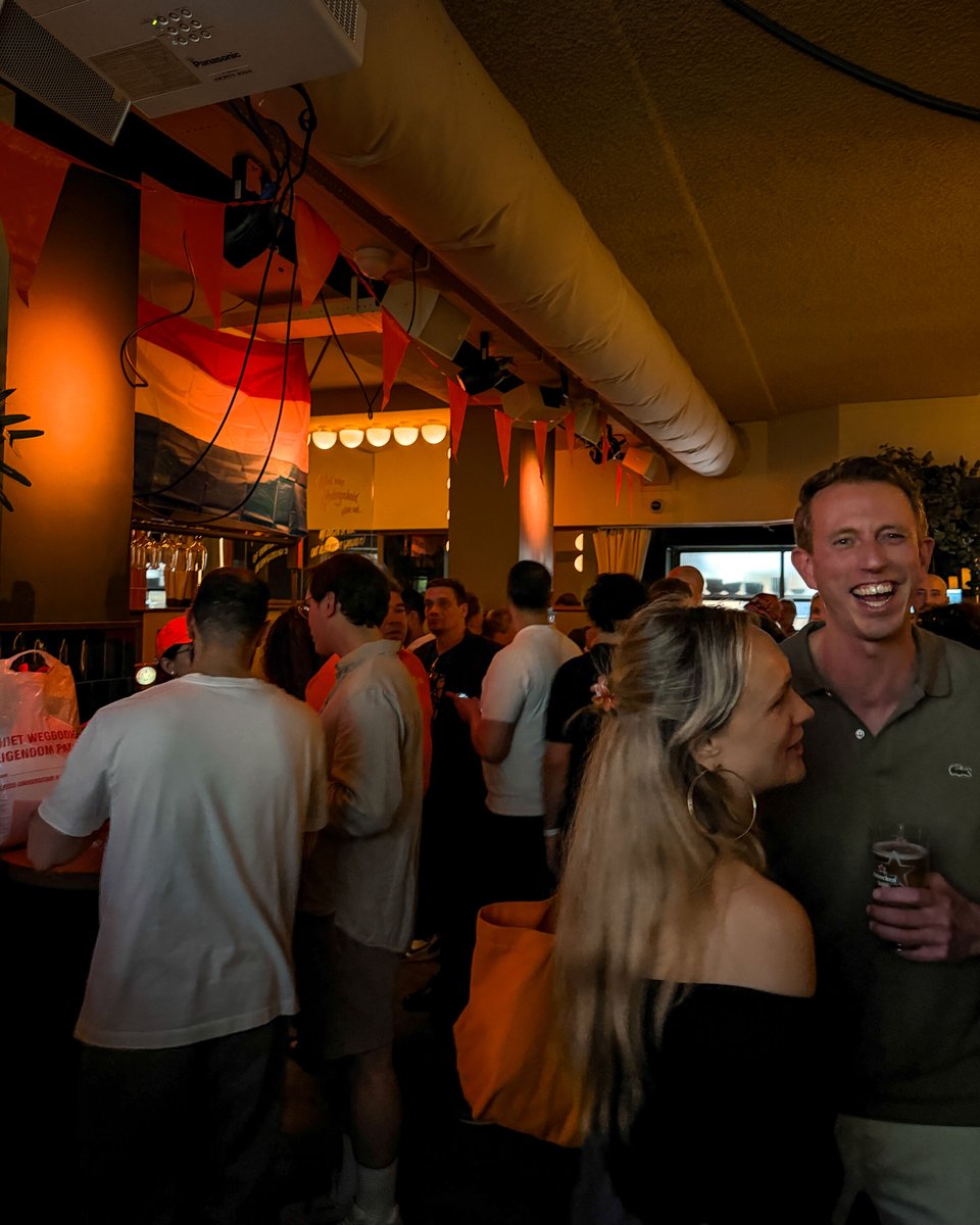 DutchBlockWeek's tweet photo. One last round at de Karavaan! ⚽

After the afterparty, we closed out DBW26 with a watch party for the Netherlands vs Tunisia, organized with @bitvavocom. Cold drinks all round and the Oranje on the big screen. Thanks to everyone who stuck around to the end.

#DBW26 #DutchBlockchainWeek