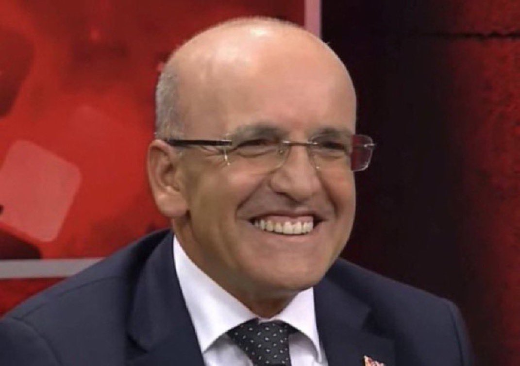 haberaktifcom's tweet photo. #SonDakika Haziran ayı enflasyonu aylık %0,99, yıllık %32,11 oldu.

Bakan Mehmet Şimşek, 2026 yılı enflasyon hedefini %16 olarak açıklamıştı.

Yılın ilk 6 ayında gerçekleşen birikimli enflasyon yaklaşık %17,75’e ulaştı.

SSK ve Bağ-Kur emeklilerine ocak ayında %12,19 zam yapılmıştı.