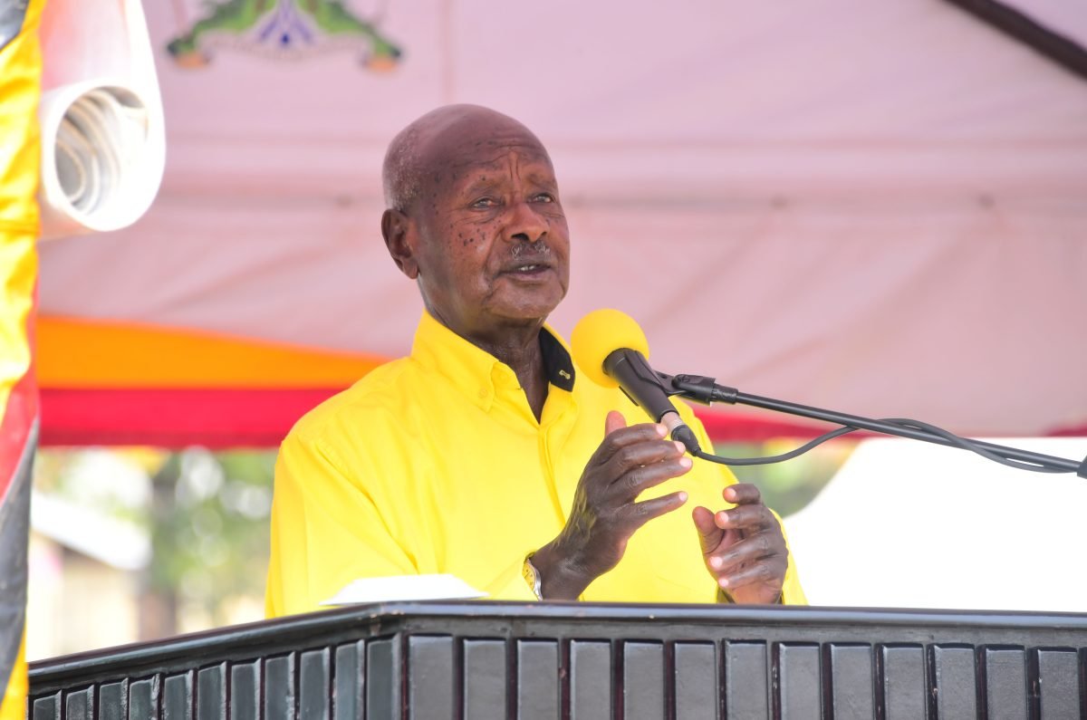 LKauthara's tweet photo. President Yoweri Museveni emphasizes that with an educated workforce, reliable electricity, good roads, and an expanding railway system, Uganda’s next priority is value addition to all its products. #WhyUgDecidedM7 https://t.co/KoYBHrBcmN