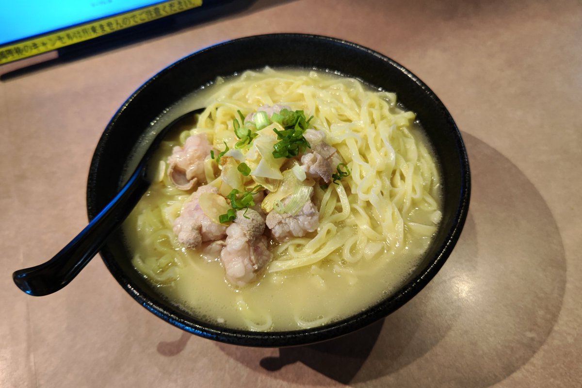 misokakr7's tweet photo. 夏休み1日目
オアシスにてスタミナもつラーメン https://t.co/Uy5IaS7Xar