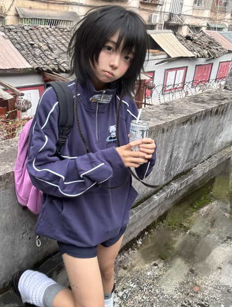Ninetta1749974's tweet photo. 合法口リで嬉しいのは二次元だけですか…？ https://t.co/LsYdWa4Cpb