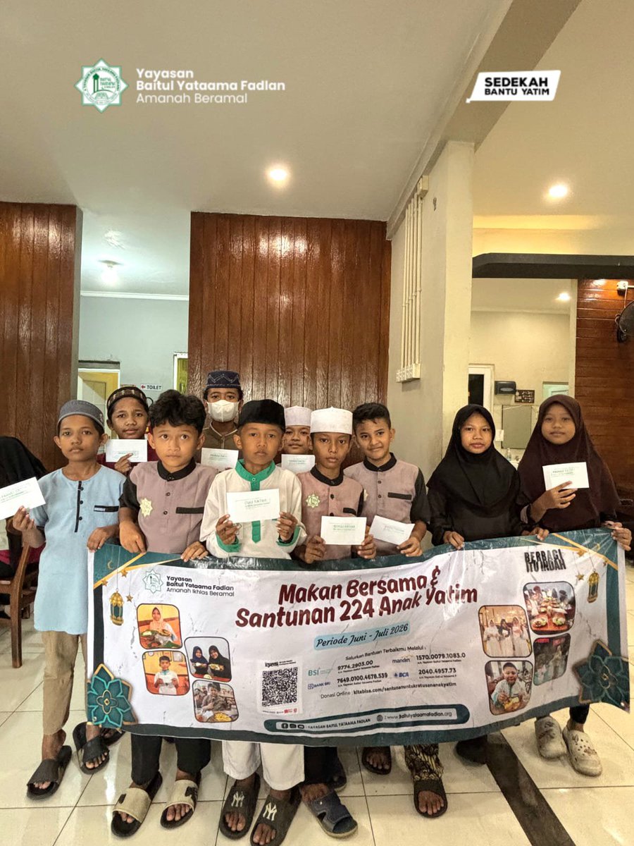 bersedekahBTYF's tweet photo. "Jumat Berkah di Awal Bulan"

Alhamdulillah, kita dipertemukan kembali dengan hari Jumat yang penuh keberkahan di awal bulan. Semoga menjadi awal yang baik untuk menanam amal dan memperbanyak kebaikan✨ https://t.co/cnptStyRVz