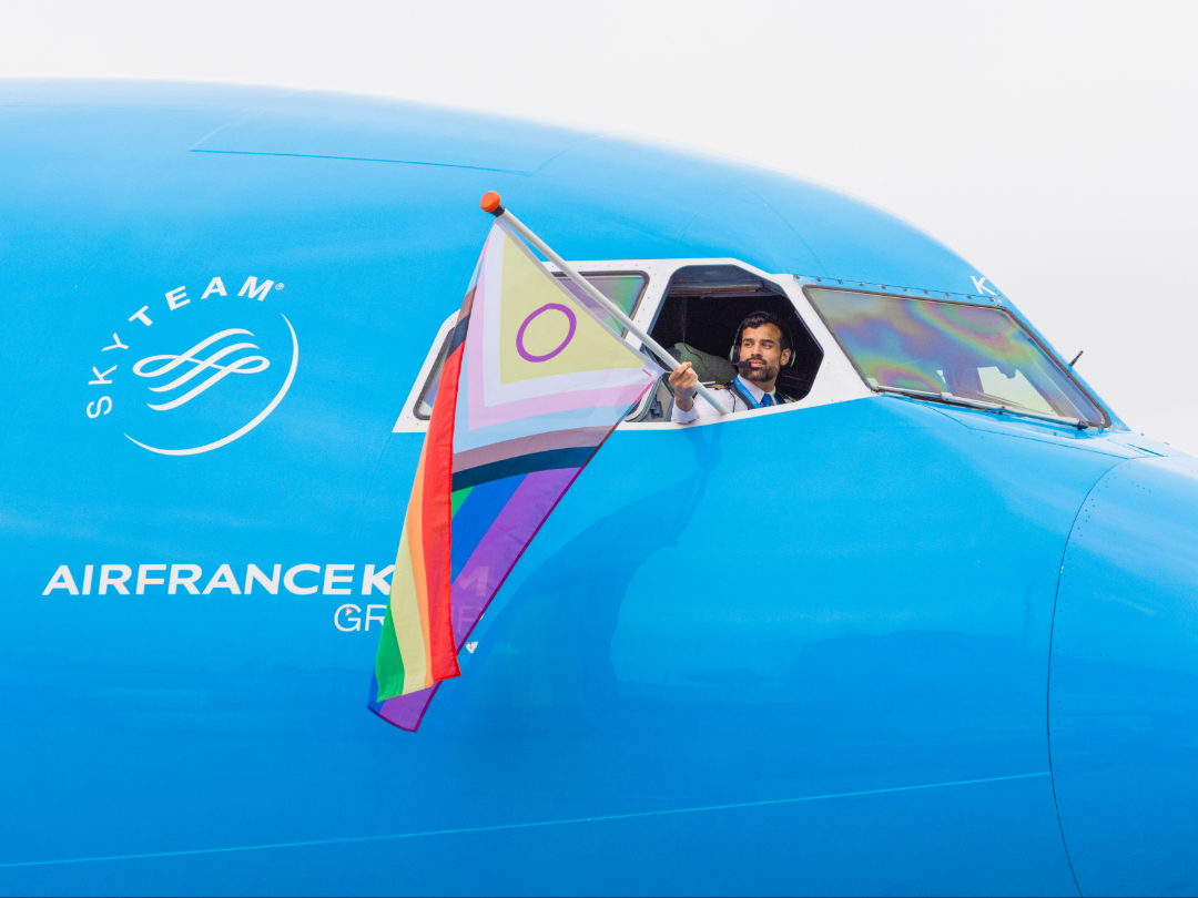 Exeter_Airport's tweet photo. Amsterdam is ready to welcome the world 🌈 
From 25 July to 8 August 2026, Amsterdam hosts WorldPride, a global celebration of unity.
Fancy joining the fun? Fly from Exeter Airport  - https://t.co/DIi33T1Wov 

@KLM - proud to support WorldPride as official partner. https://t.co/I3aMG70AGo
