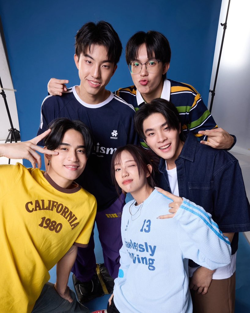 BarcodeKin_TH's tweet photo. 𝐊𝐈𝐒𝐒 𝐌𝐄 𝐑𝐄𝐌𝐄𝐌𝐁𝐄𝐑 𝐐𝟏 , 💋
— KISS ME REMEMBER BEGINS
* #BarcodeKin #KissMeRemember 
#barcodetin , #KinThanachai 

วันนี้น้องจุ๊บเปิดกล้องแล้วว 🎬
, ขอให้การถ่ายทำราบรื่นทุก Q เลยนะคับ ส่งกำลังใจให้นักแสดงและทีมงานทุกคนเลย ❤️🩵 ทุกคนมาส่งกำลังใจให้ภาสคิดและแก๊งน้องจุ๊บกันนะคะ 😘