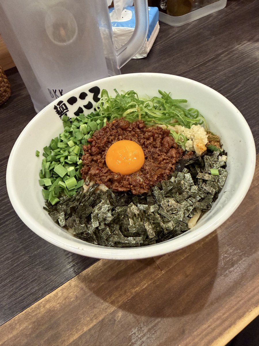 toushimind's tweet photo. きょの昼ごはんは麺屋こころさんで台湾まぜそば🍜
たまに食べたくなる😆

この太麺がいいのよ！味が濃いのもいい
0辛で頼んだけどなんかちょっと辛いのは御愛嬌🔥
酢を回し入れて味変するとまたうまい
追い飯で〆てごちそうさま😋
食べ応え十分！

また来ます！
#すきまのらーめん https://t.co/ERTj7FTf2e