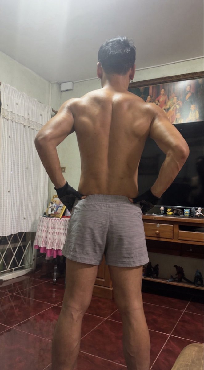 Nitasth07's tweet photo. 🫶💪🏻 เห็นหน้าแล้วอยากเห็นหลัง 😅
#ระยอง 
#ระยองโสด https://t.co/dARjTWS49l