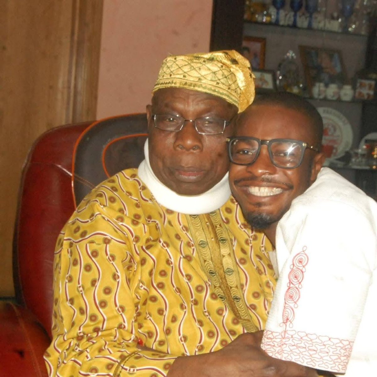 DeeOneAyekooto's tweet photo. WHY ADENIYI ADEYEMI'S CASE MUST NEVER BE SWEPT UNDER THE CARPET AGAIN.......

When someone goes on a fraud spree without caution, it will eventually lead to a disaster of unimaginable magnitude. He had, around Year 2020, attempted to dupe Oyo State Liaison Office in Abuja but the brilliant workers in that office got him arrested. He was detained in Ibadan, Oyo State Capital for two weeks and suspiciously freed. After his freedom, he also defrauded Osun State Government, arrested again and freed. Imagine if he had been prosecuted by the security agencies when the Liaison Office caught him, he would still be serving his jail terms till now and won't be able to dupe Osun State. Unfortunately, after the Osun saga, he merely refunded some money and left to go. If he had been properly prosecuted, he won't graduate from duping State Governments into duping Federal Government. 

Now that his activities are fully in the public space, the security agencies and relevant agencies must ensure thorough prosecution of this case this time around. Whoever within or outside the system, nomatter how big or powerful or how low or mysterious that aid his operations must be flushed out publicly and the arm of the law must be allowed to operate freely. If not, this man will wreck more havoc and bring more terrible disrepute to the integrity of our nation and her leaders!