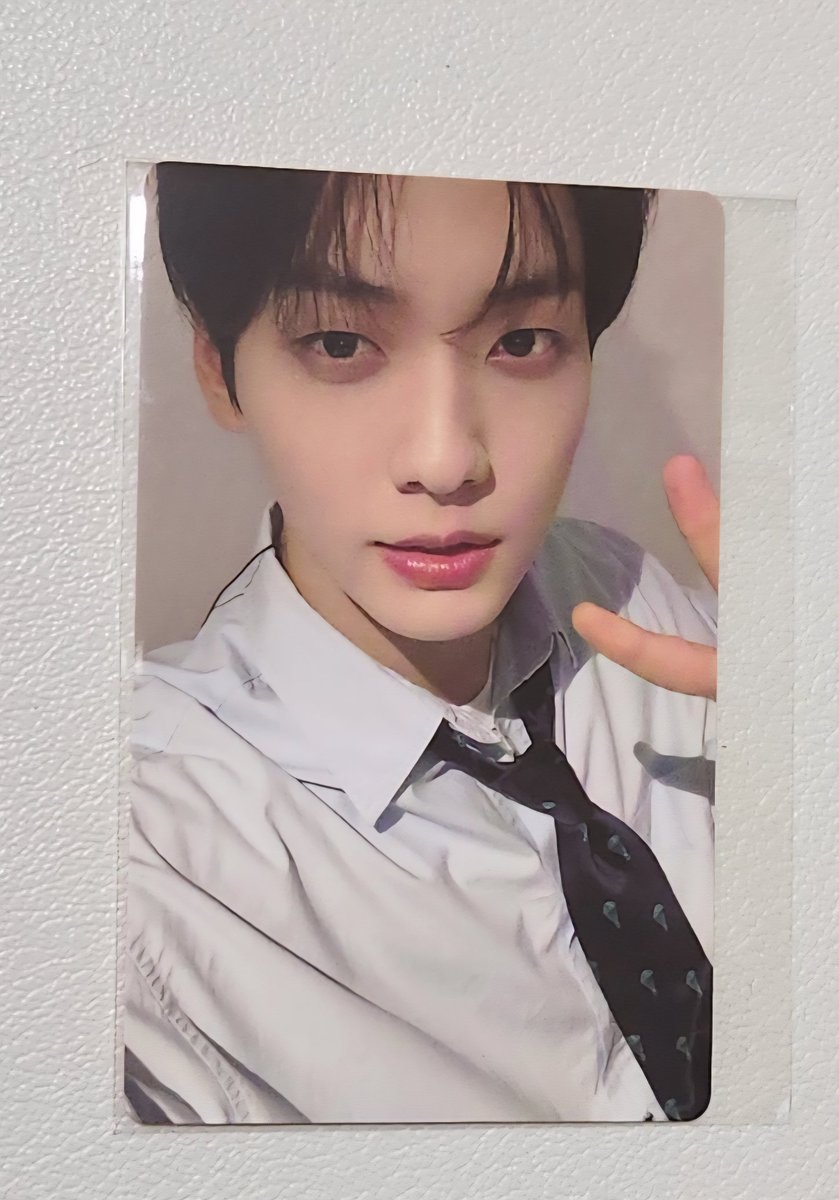 xGUDjI2D9d5w0Dt's tweet photo. #TXT 
 #愛知公演限定セルフィーフォトカード

愛知公演限定セルフィーフォトカード
スビン  1枚
ヨンジュン  1枚
ヒュニンカイ 2枚

買取りして頂ける方、お気軽にお声かけお願いいたします🙏
それぞれ￥異なりますのでDM下さい🙇‍♀️ https://t.co/KUgmUwlMQI