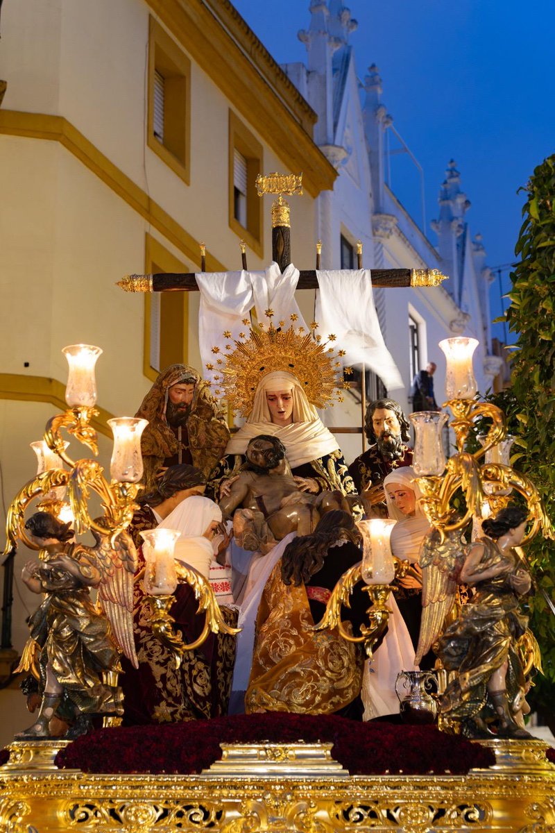 JMjurofermar's tweet photo. Viernes de Piedad
@SgdaMortaja 
📷 D. Pozo https://t.co/wrgtLGkYNt