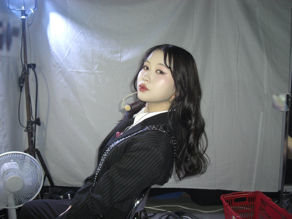 official__ME_I_'s tweet photo. 桃奈ちゃん「口に関するアンケート」公開おめでとう！！♡♡

私は見たその日怖すぎて寝られませんでした！そして本当に素晴らしい作品でした。。。

是非皆様、劇場に足を運んでください👄

#口に関するアンケート
#約束のメロももな
#着替えで隣見たらこれでメロくて泣いた
#リーダー神
#RINON
#ME_I #ミーアイ