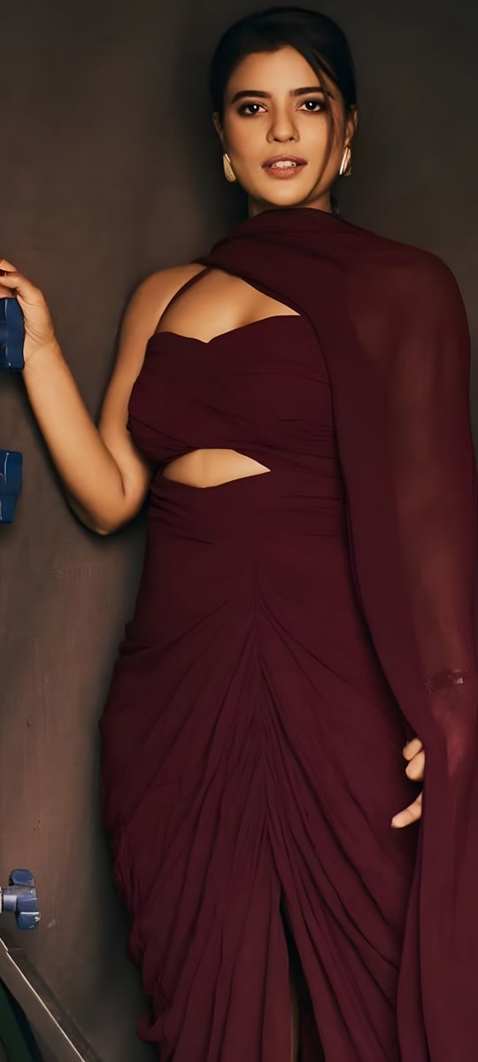 PVeerapandi's tweet photo. Aishwarya Rajesh Shines in Maroon: A Tale of Talent and Tenacity

HD Pics ✨🤎 https://t.co/YwfWZ8dnXc