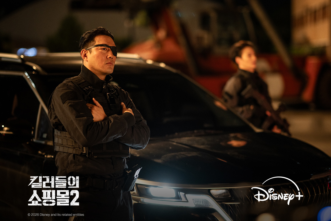 DisneyPlusKR's tweet photo. "내가 말했지, 너 먼저 죽는다고"

바빌론의 살인 기계 용병
'베일' 캐릭터 스틸 공개

<킬러들의 쇼핑몰 시즌2> 7월 22일 디즈니+ 단독 공개

#킬러들의쇼핑몰2 #AShopForKillers_S2
#이동욱 #김혜준 #조한선 #금해나 #김민 #정윤하 #현리 #오카다마사키 #이태영
#디즈니플러스 #DisneyPlusKR https://t.co/aArQ5oEpbg