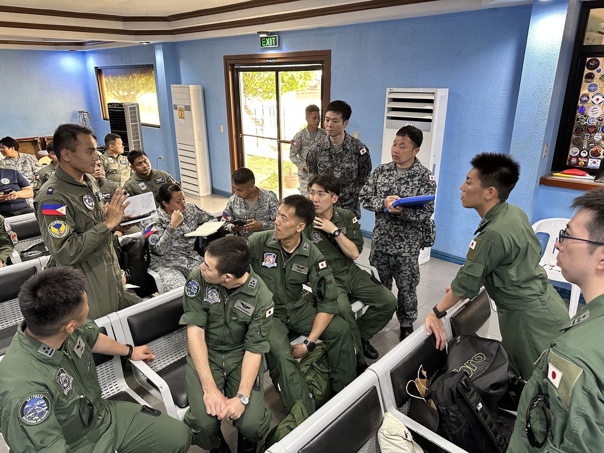 PhilAirForce's tweet photo. PAF NEWS| SHARING EXPERTISE: PAF, JASDF HOLD SUBJECT MATTER EXPERT EXCHANGE
See full story:
https://t.co/Gb05VistLx
#FocusPAF #GuardiansOfOurPreciousSkies #PAFYouCanTrust #OneAFPOnePhilippines #StrongAirForceStrongPhilippines #AFPYouCanTrust https://t.co/o4n1xitdXZ