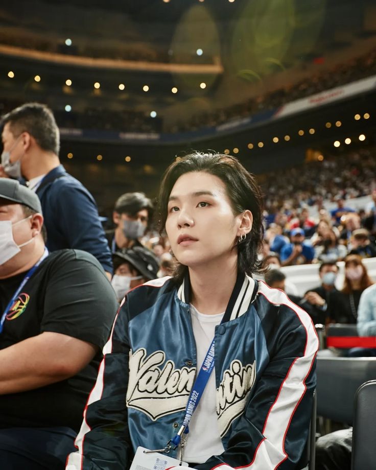 DataAgustD's tweet photo. “Severance hospital shared that this program was launched with the active support of SUGA, a basketball enthusiast and NBA global ambassador.”

Yoongi taking one of his greatest loves after music, basketball, and using it to help others through the MIND program... his heart is so unbelievably beautiful. He's truly an angel. 😭🤍