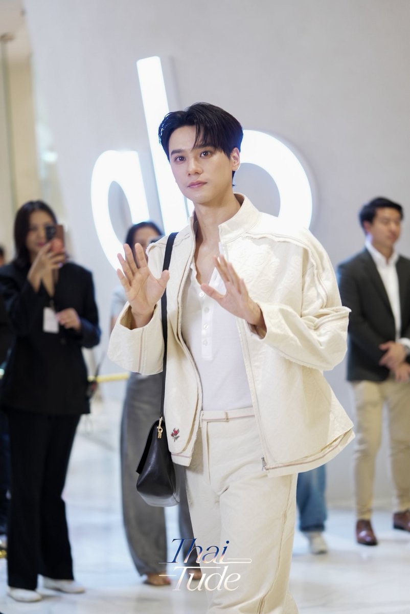 ThaiTude's tweet photo. "เก่ง หฤษฏ์" ร่วมงาน TORY BURCH ICONSIAM BOUTIQUE GRAND OPENING EVENT 

KENG TORY BURCH AT ICONSIAM
#ToryBurchxKengHarit
#ICONSIAM #KengHarit #ToryBurch #ToryBurchICONSIAM
#ThaiTudeUpdates https://t.co/WGoRMvPXyU