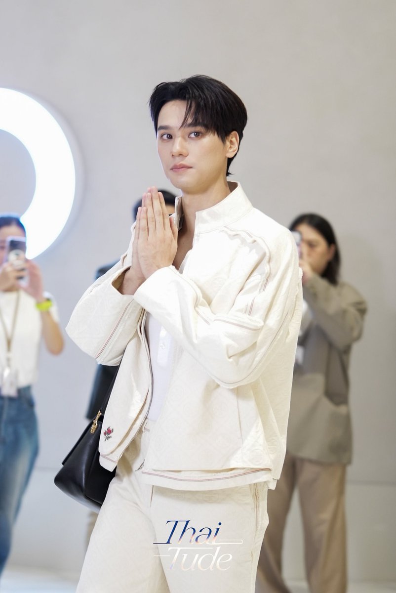 ThaiTude's tweet photo. "เก่ง หฤษฏ์" ร่วมงาน TORY BURCH ICONSIAM BOUTIQUE GRAND OPENING EVENT 

KENG TORY BURCH AT ICONSIAM
#ToryBurchxKengHarit
#ICONSIAM #KengHarit #ToryBurch #ToryBurchICONSIAM
#ThaiTudeUpdates https://t.co/WGoRMvPXyU