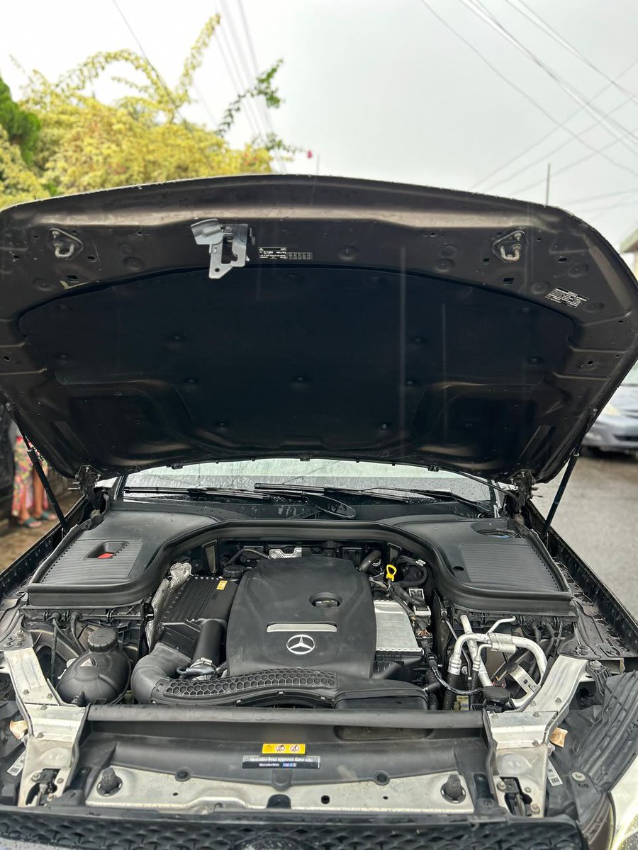 Thetoodapper1's tweet photo. 3 Weeks Registered | 2026 Entry

🇺🇸 2017 Mercedes-Benz GLC300 (Full Option)

✅ 81k Miles • Accident Free • 360° Camera • Panoramic Roof • Tan Interior

💰 ₦30M

📍 Surulere, Lagos

📲 WhatsApp: 08105629191 | 07060788255

#MercedesBenz #GLC300 #CarsForSale https://t.co/SP5KiDJcJh