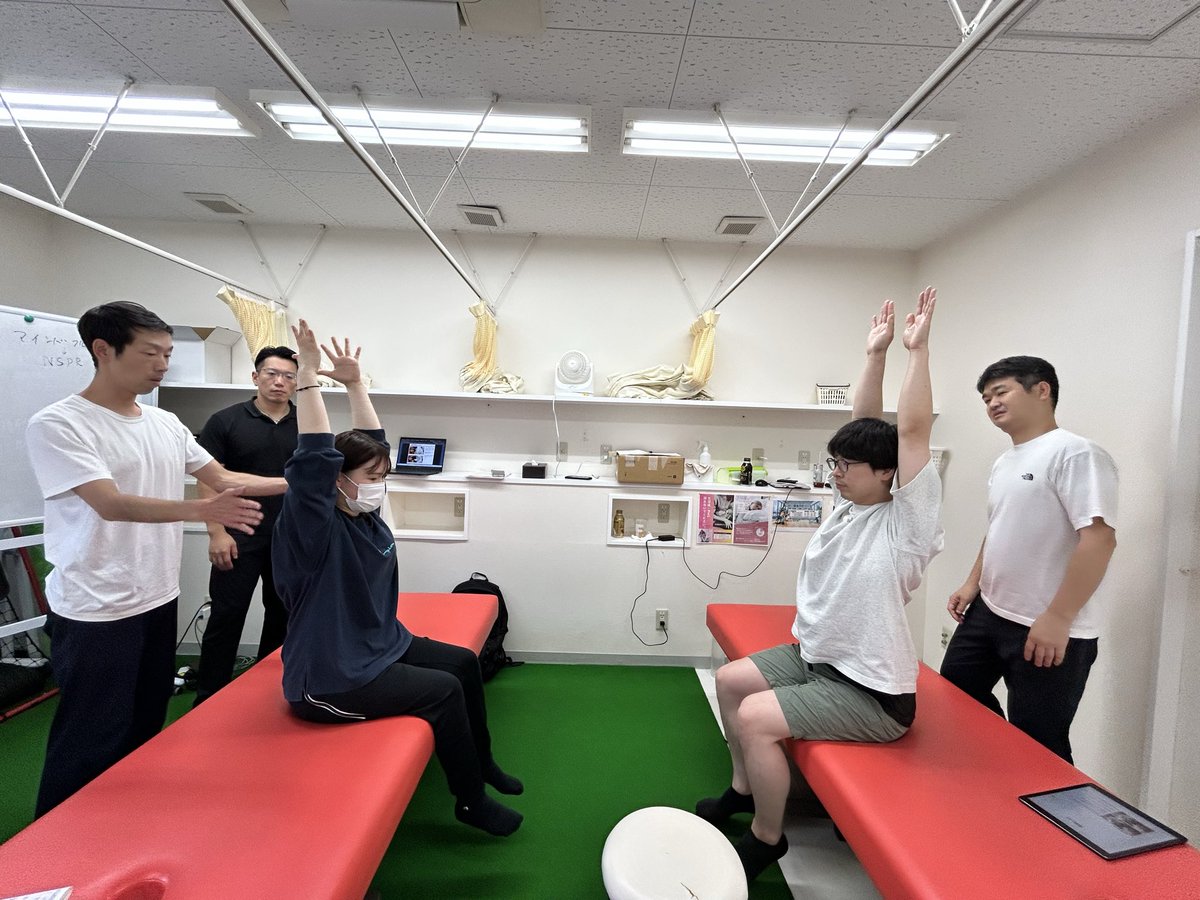 InolaboK025's tweet photo. 本日は技術セミナー✨

新しい知識や考え方を学ぶことができ、とても有意義な時間でした‼️

学んだことを日々の施術に活かし、これからも地域の皆さまの健康をサポートできるよう努めてまいります！

#接骨院 #整骨院 #いのラボ接骨院グループ https://t.co/U5eXtt7gkU