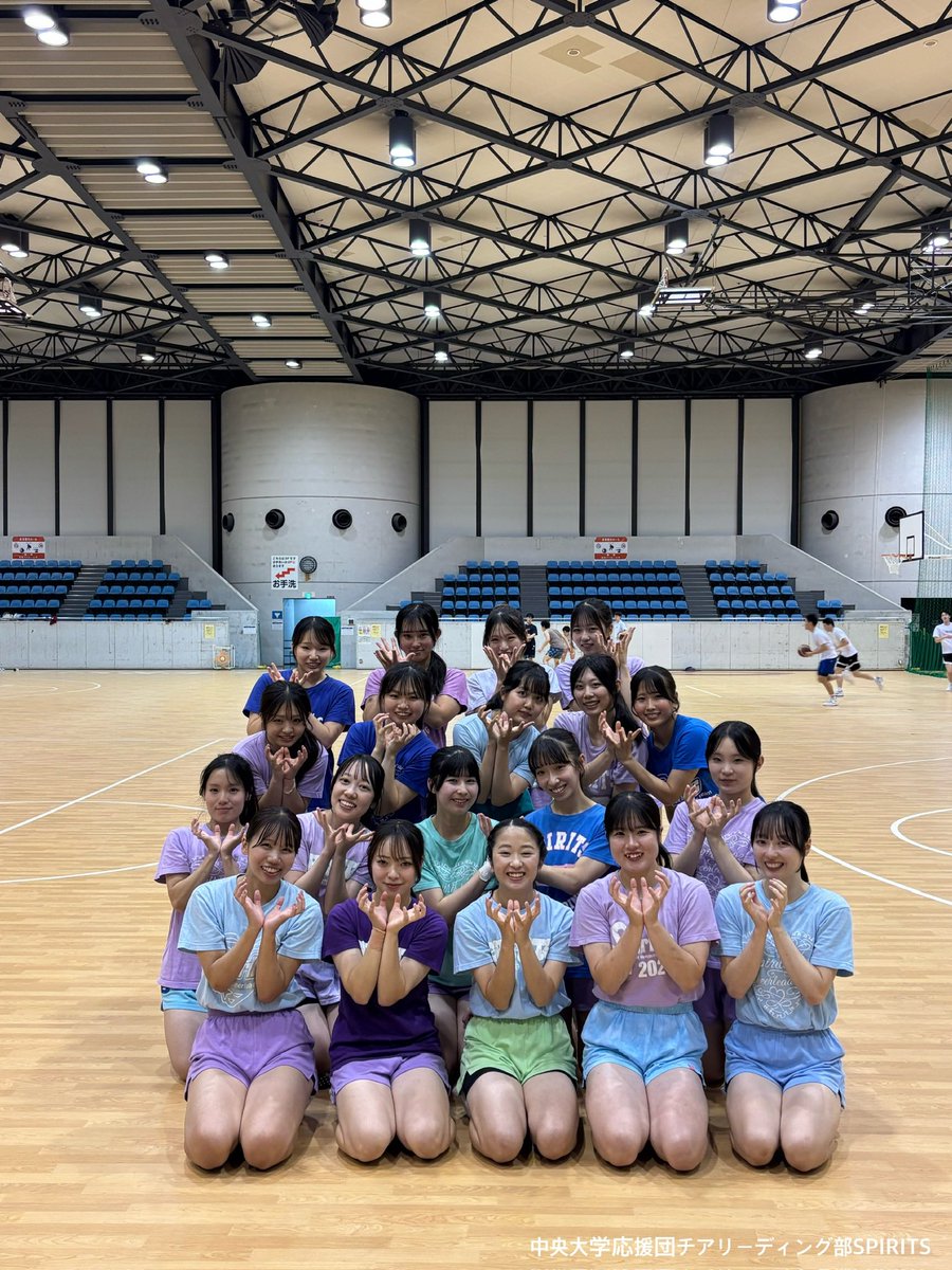 chuospirits's tweet photo. 6月コーデです☔️🌈
紫陽花コーデとレインボーコーデをしました★
天気の悪い日も多いこの季節ですが、気持ちは晴れやかに頑張りましょう☀️ https://t.co/RmJ5Ou5uuM
