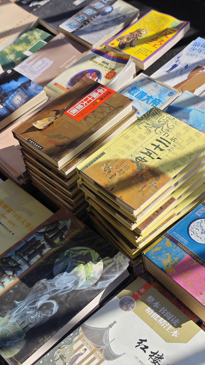 Sara57881608's tweet photo. Lost in the pages of a gripping novel—this is exactly why we love reading! What’s your current page-turner https://t.co/xMtamT6iR0