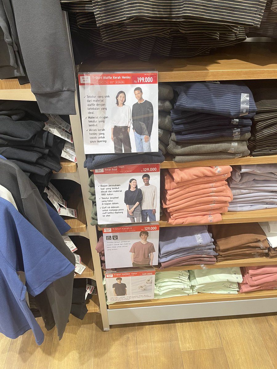 iwalysmh's tweet photo. Awal juli adalah moment yang tepat buat ke malll belanja  baju, tas sampe sepatu karena end of season sale😭🙏🏻 https://t.co/T4UyUM3jkN