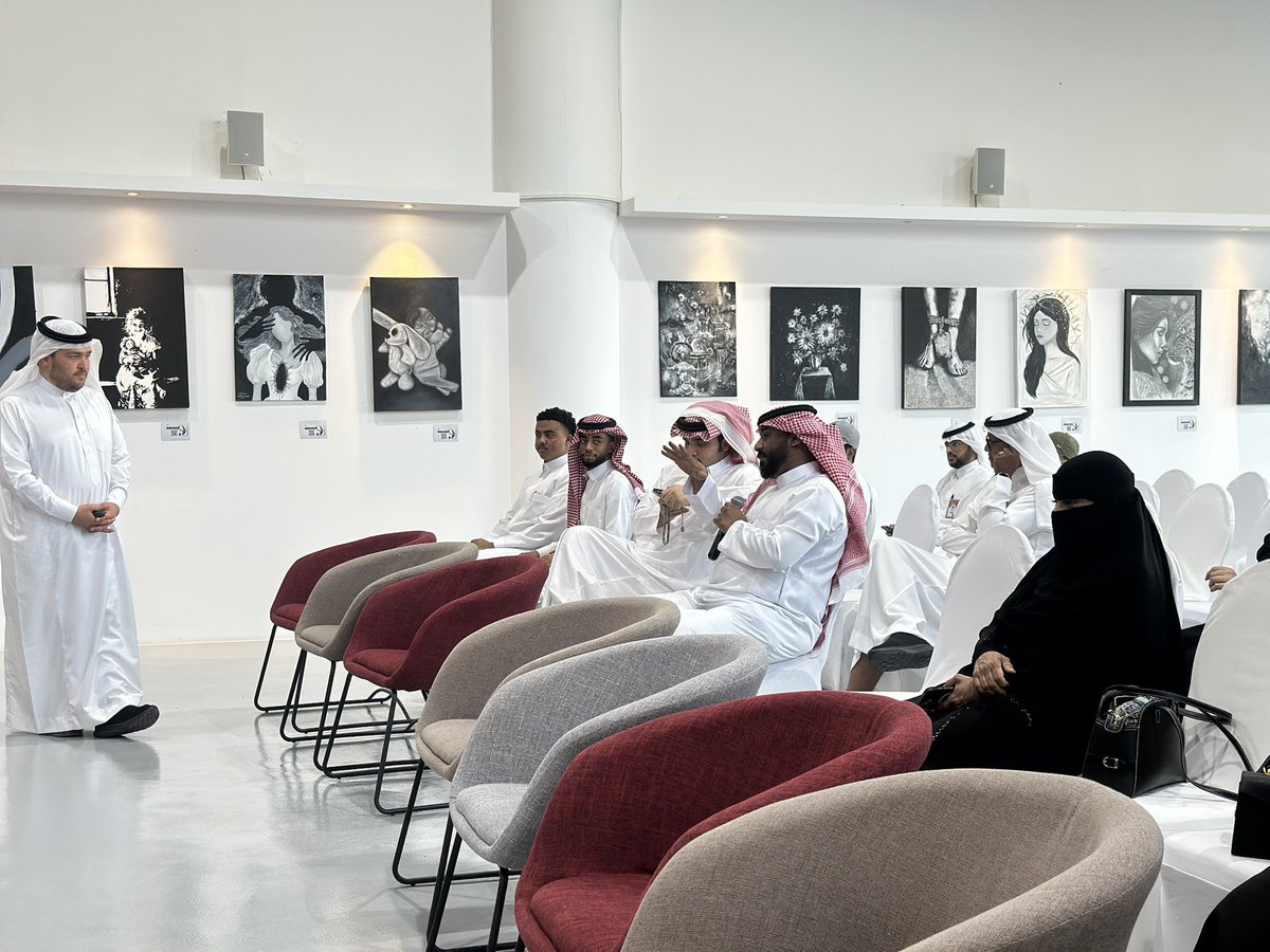 TheRoyalKSA's tweet photo. قدّم المستشار حامد الصالح ورشة بعنوان “الحوكمة الإدارية بقيادة احترافية”، تناول فيها أبرز مفاهيم الحوكمة وأهميتها في تطوير الأداء المؤسسي . https://t.co/zhuSe9CTEQ
