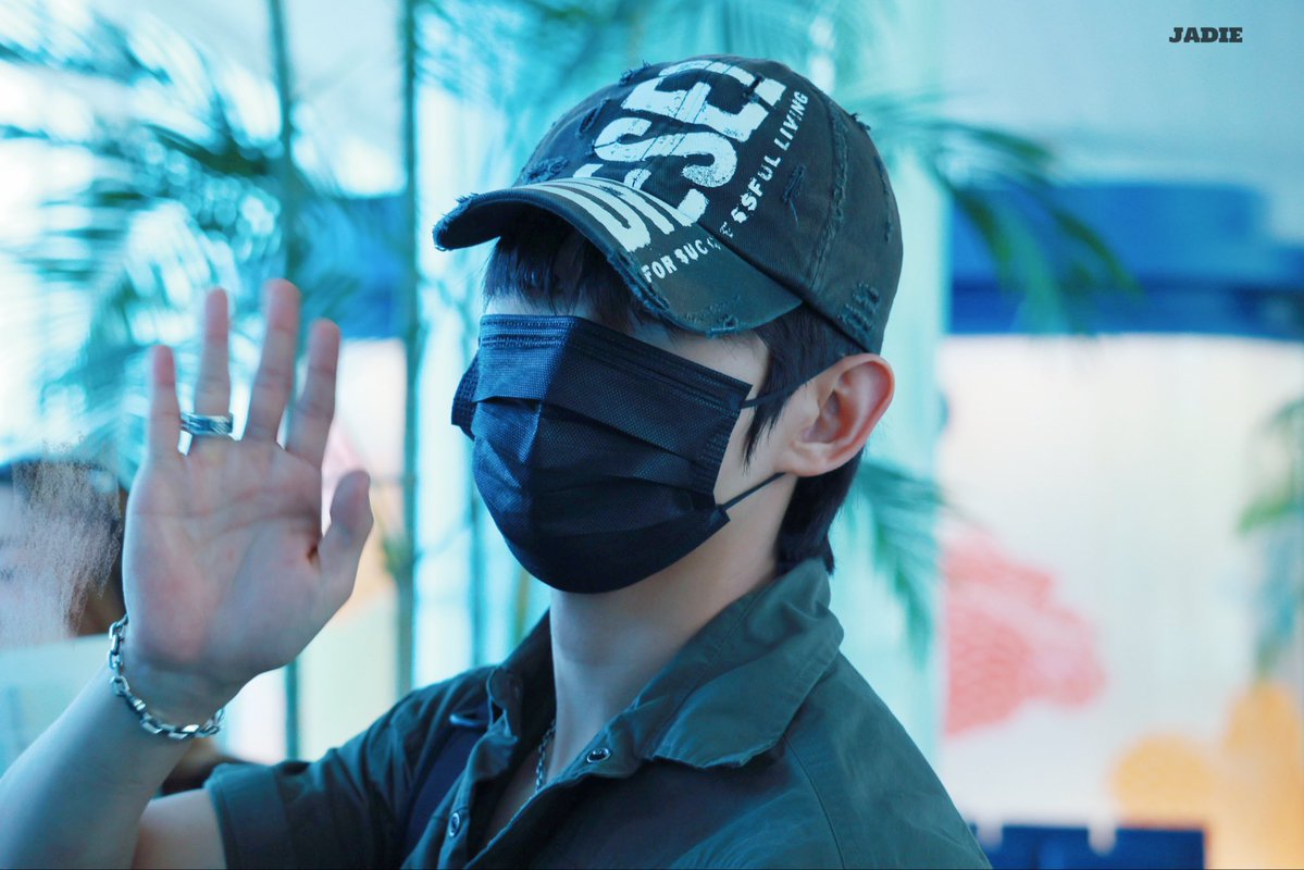 jadie_046's tweet photo. 260703 

ICN 

#STEVEN #스티븐 #AHOF #아홉 https://t.co/kjGcZ7HwjR
